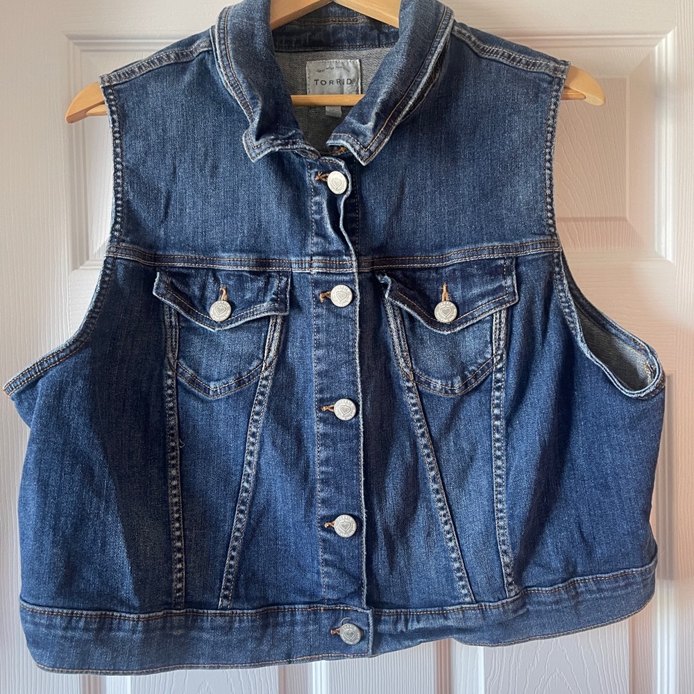 Torrid Denim Vest - Picture 2 of 5
